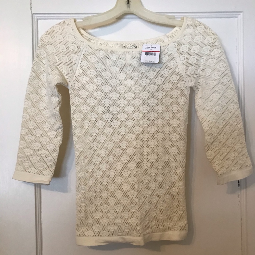 Stretch Lace Cut-out Back Shirt